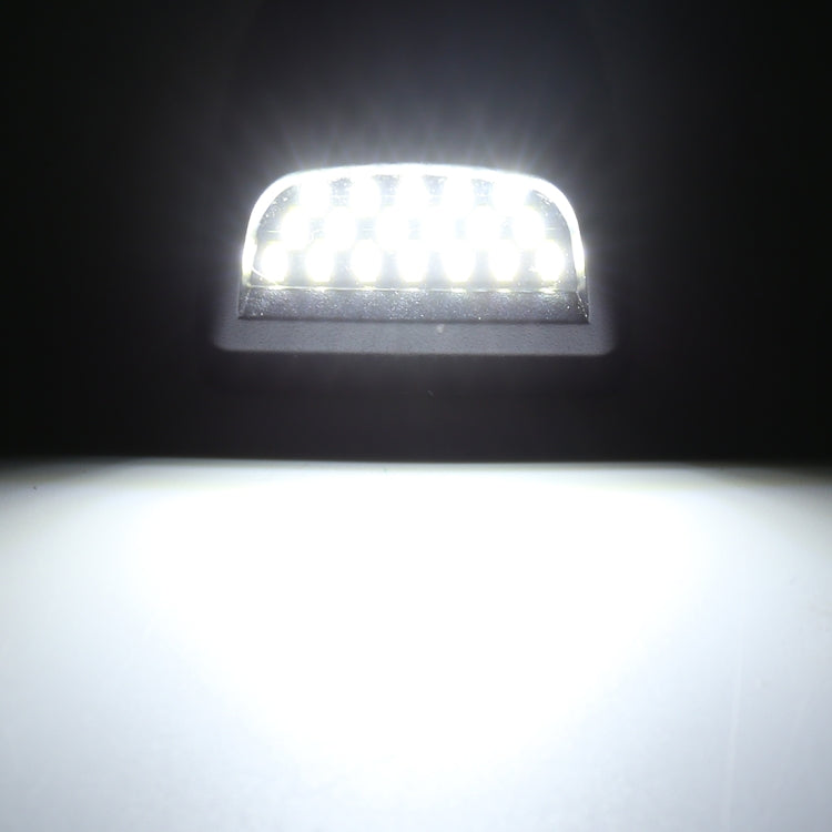 قطعتان من مصابيح لوحة ترخيص LED بجهد 12 فولت 3 وات 150 لومن 6000 كلفن، 18 مصباح LED SMD-4014 لسيارات شيفروليه