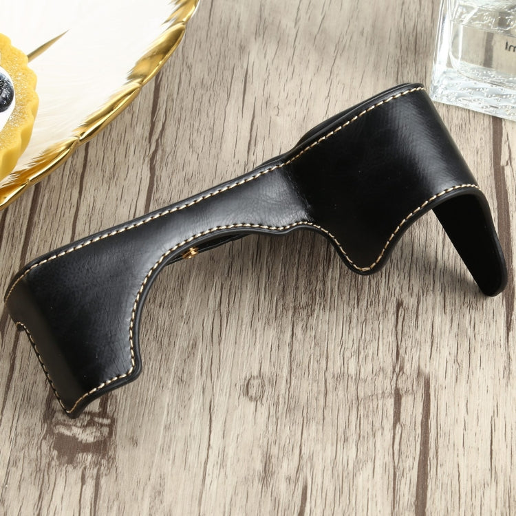 1/4 inch Thread PU Leather Camera Half Case Base for Sony ILCE-7RM4 / A7RM4 / A7R IV