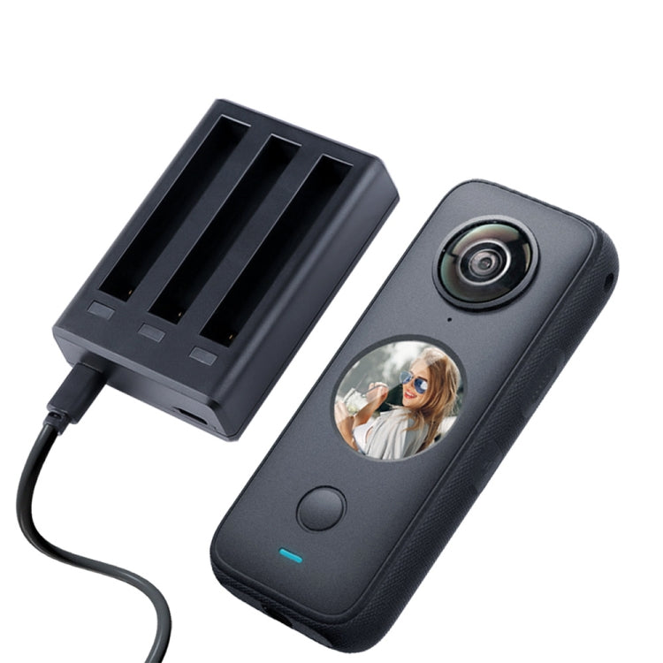 شاحن سريع للبطاريات ثلاثية الفتحات لكاميرا Insta360 One X2، لبطاريات Insta360 One X2 ثلاثية الفتحات