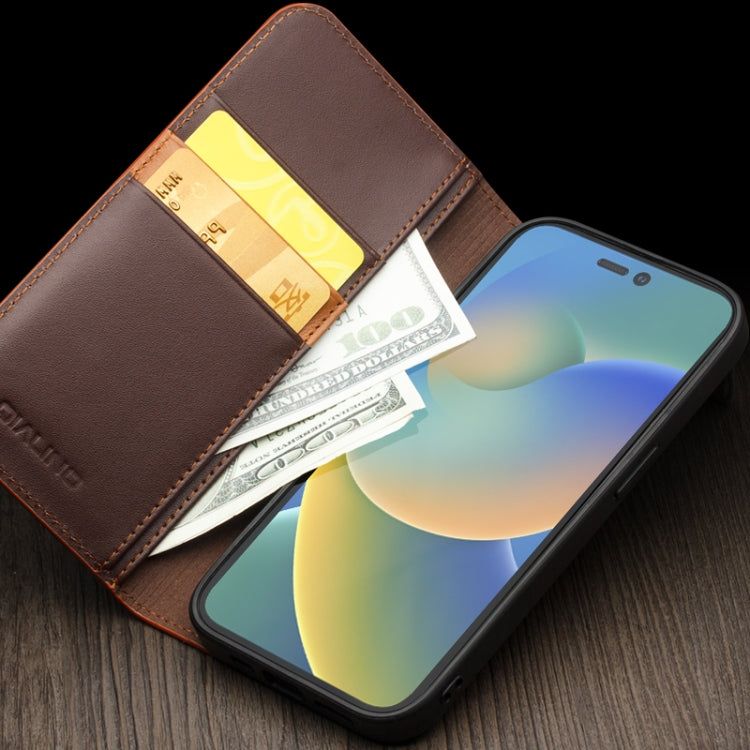 جراب هاتف QIALINO Business قلاب أفقي من البولي يوريثان، مناسب لأجهزة iPhone 14 وiPhone 14 Plus وiPhone 14 Pro وiPhone 14 Pro Max