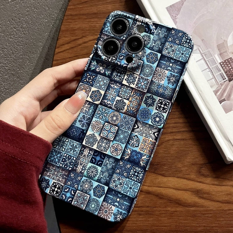 جراب هاتف PC بفتحة دقيقة بنمط مرسوم، مناسب لهاتف iPhone 11 Pro Max