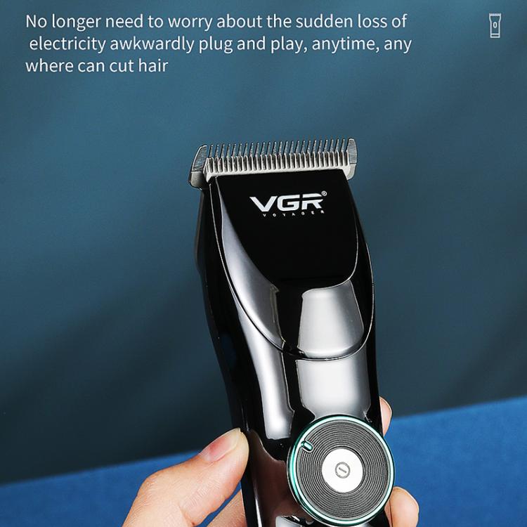 ماكينة قص الشعر VGR V-256 بخمس سرعات وشاشة رقمية وحامل USB، V-256