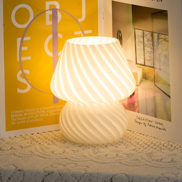 PJ-104 5W Mushroom Glass Bedroom Bedside Table Decoration Table Lamp, CN Plug, Specification: