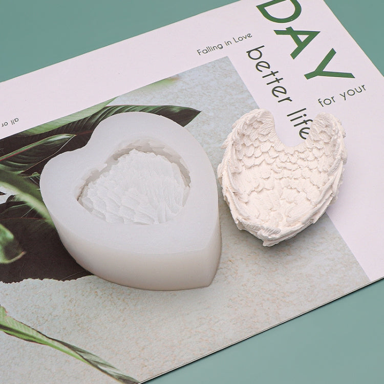 Heart Shaped Angel Wings Silicone Mold Baking Ice Cream Candle Aromatherapy Mold, L, S