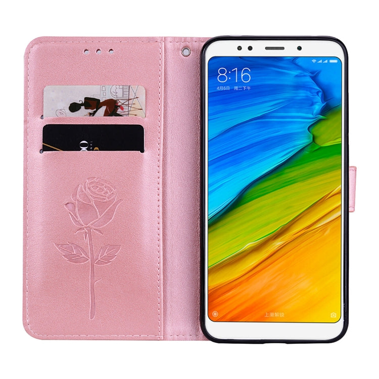 جراب جلدي صديق للبيئة قابل للطي أفقيًا منقوش باللون الوردي لهاتف Xiaomi Redmi 5 Plus مع حامل وفتحات للبطاقات ومحفظة، لهاتف Xiaomi Redmi 5 Plus