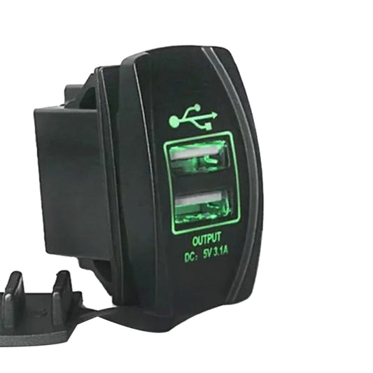 شاحن سيارة ودراجة نارية بمنفذي USB مع غطاء مقاوم للغبار وإضاءة LED (ألوان عشوائية)، 3.1 أمبير