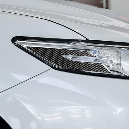 2 PCS Car Carbon Fiber Headlight Decorative Sticker for Toyota Eighth Generation Camry 2018-2019, Headlight