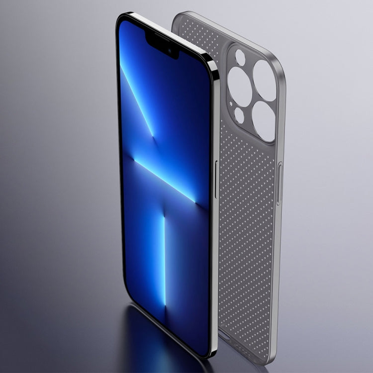 جراب هاتف مجوف بتصميم قرص العسل مع خاصية تبديد الحرارة، مناسب لأجهزة iPhone 14 وiPhone 14 Plus وiPhone 14 Pro وiPhone 14 Pro Max
