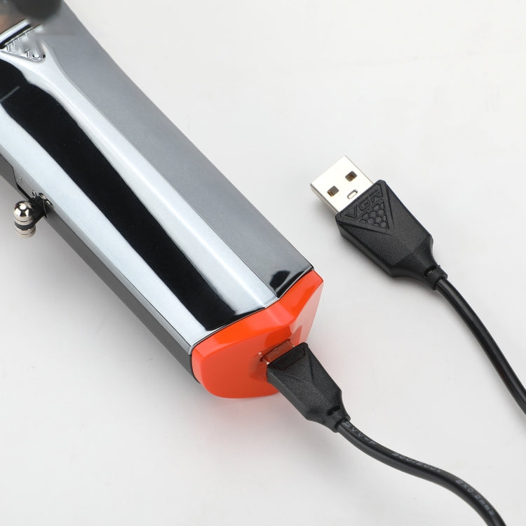 ماكينة قص الشعر الكهربائية VGR V-647 5 وات USB بشاشة رقمية LED بمحرك مغناطيسي