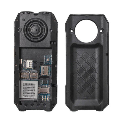 هاتف UNIWA M6000 كبير الحجم مزود بمكبر صوت ولوحة مفاتيح، مقاس 2.4 بوصة، مصباحان يدويان مزدوجان، 21 مفتاحًا، نظام SOS، راديو FM، 4 شرائح SIM، GSM، قابس الاتحاد الأوروبي، قابس الولايات المتحدة، قابس المملكة المتحدة، قابس أستراليا