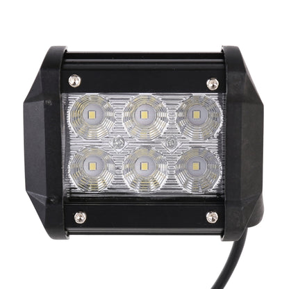 مصباح هندسي كشاف ضوئي أبيض 18 وات 6 مصابيح LED / مقاوم للماء IP67 مصباح سيارات الدفع الرباعي، تيار مستمر 10-30 فولت، 6 مصابيح LED