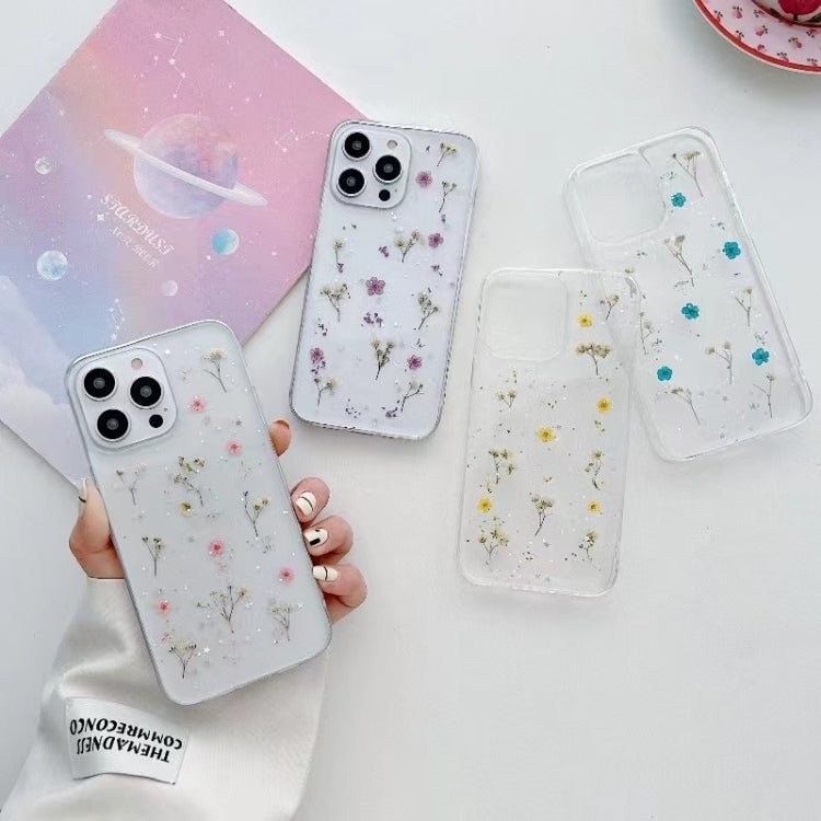 جراب هاتف واقي من مادة TPU بنقشة زهور الجبسوفيلا، مناسب لأجهزة iPhone 16e وiPhone 16 Pro Max وiPhone 16 Pro وiPhone 16 Plus وiPhone 16 وiPhone 15 Pro Max