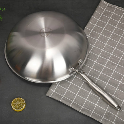 Household 304 Stainless Steel Oil-free and Uncoated Flat-bottom Wok Suitable for Induction Cooker Gas, 32cm