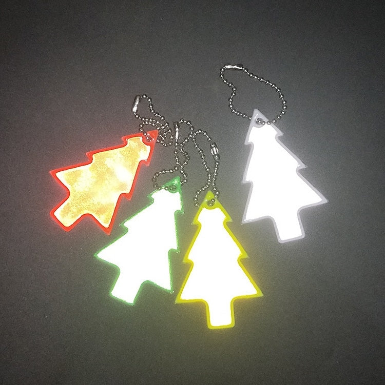 15 PCS Christmas Tree Style PVC Reflective Pendant Outdoor Night Traffic Safety Reflective Keychain Random Colour Delivery, Christmas Tree Style Keychain