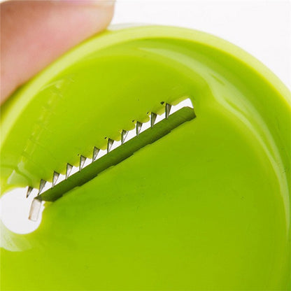 Kitchen Funnel Model Spiral Slicer Vegetable Shred Carrot Cutter, Carrot Cutter(Green), Carrot Cutter(Red)