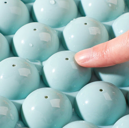 33 Grid Round Ice Hockey Mold With Lid Ice Box Small Marble Ice Tray, Random Color Delivery, Small Blue