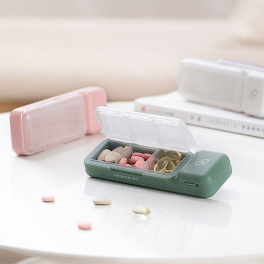 TR017 Portable Medicine Cutter Portable Mini 7 Days Sealed Separate Medicine Box