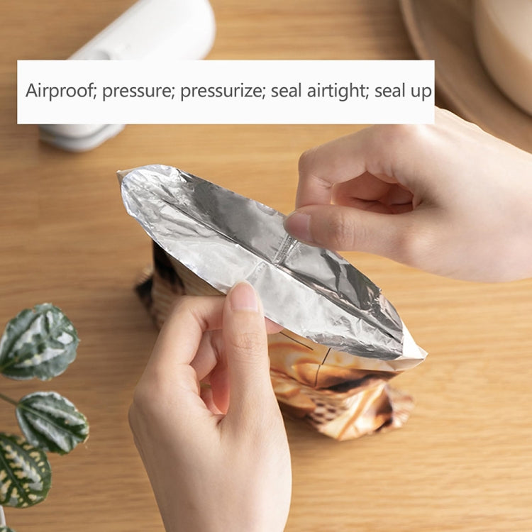 Small 2-in-1 Rechargeable Magnetic Snack Sealer Household Mini Sealing Machine