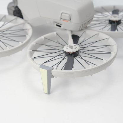 حامل معزز مضيء قابل للطي والفصل لـ DJI Flip RCSTQ، حامل واقٍ مقاوم للسقوط والخدش، زوج واحد من الحوامل الثلاثية + ملصق
