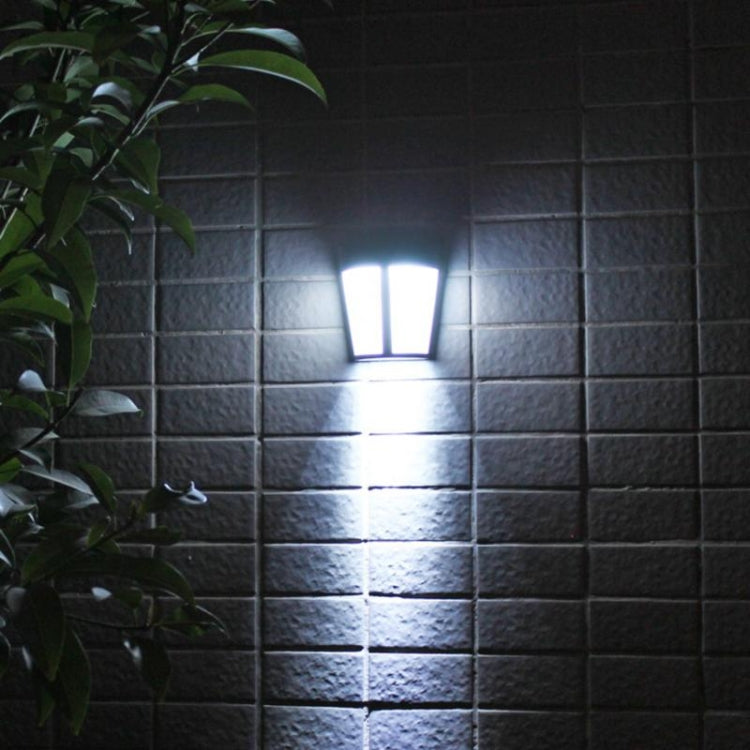 6 LEDs Outdoor IP65 Waterproof Energy Saving Solar Powered LED Wall Lamp Security Light